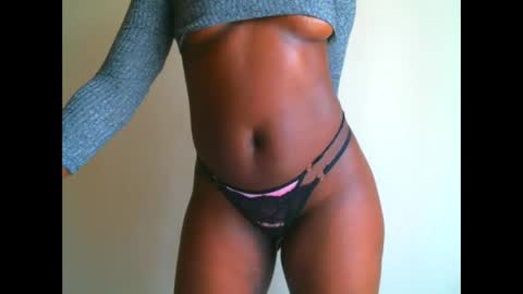 Snapshot of elphaba01 chatting on November 27, 2025, 7:21 am Elphaba online show from November 27, 2025, 7:21 am