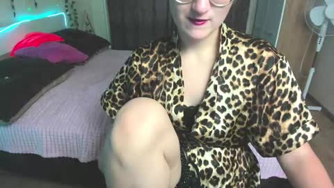 Elsa  online show from December 16, 2024, 3:19 am