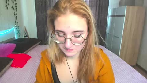 Elsa  online show from December 25, 2024, 7:03 am