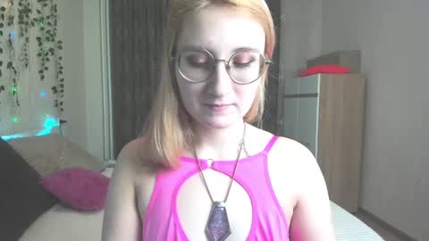 Elsa  online show from January 26, 2025, 2:41 pm
