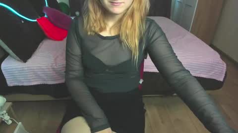 Elsa  online show from February 22, 2025, 4:29 am