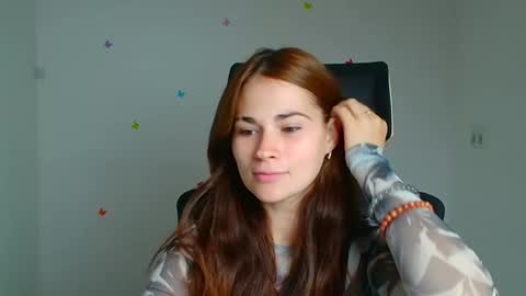 Snapshot of elsa_mur chatting on September 18, 2025, 6:26 am Elsa online show from September 18, 2025, 6:26 am