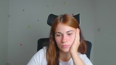 Snapshot of elsa_mur chatting on September 23, 2025, 6:05 am Elsa online show from September 23, 2025, 6:05 am