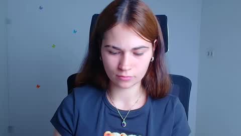 Snapshot of elsa_mur chatting on October 7, 2025, 7:16 am Elsa online show from October 7, 2025, 7:16 am