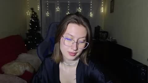 elsaangel online show from December 15, 2024, 10:37 pm