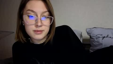 elsaangel online show from January 11, 2025, 11:56 am