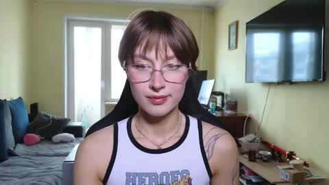 elsaangel online show from April 17, 2026, 9:12 am