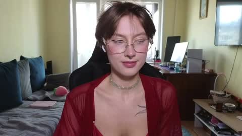 elsaangel online show from April 24, 2026, 8:39 am