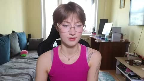 elsaangel online show from April 25, 2026, 6:16 am