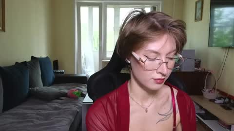 elsaangel online show from May 23, 2026, 8:18 am