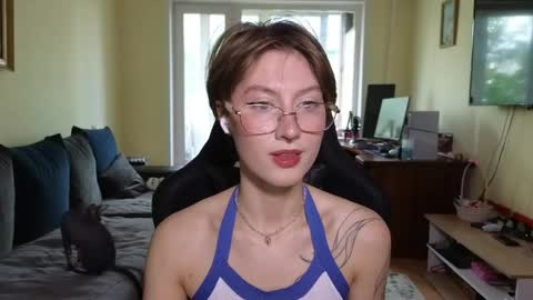 elsaangel online show from May 30, 2026, 4:42 am