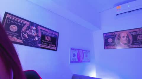 Snapshot of elsalombardi chatting on January 30, 2025, 12:06 pm Elsa online show from January 30, 2025, 12:06 pm
