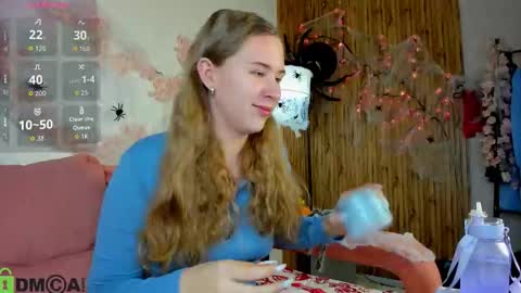 Snapshot of elsie_cutties chatting on October 17, 2025, 1:20 am Elsie online show from October 17, 2025, 1:20 am