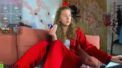 Snapshot of elsie_cutties chatting on October 25, 2025, 1:24 am Elsie online show from October 25, 2025, 1:24 am