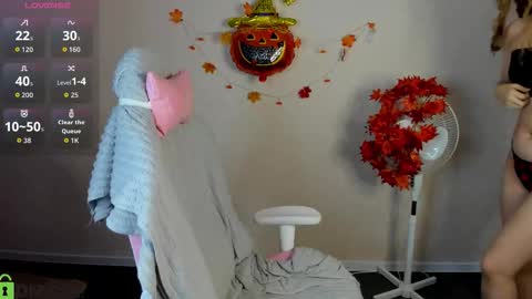 Snapshot of elsie_cutties chatting on October 30, 2025, 1:07 am Elsie online show from October 30, 2025, 1:07 am