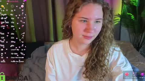 Snapshot of elsie_cutties chatting on February 24, 2026, 1:03 am Elsie online show from February 24, 2026, 1:03 am