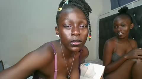 elsiejoy online show from November 4, 2025, 7:40 am