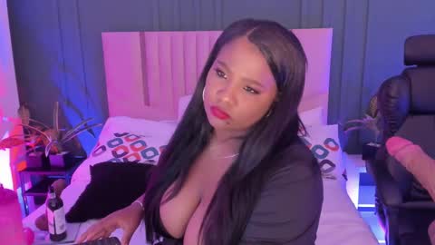 Snapshot of elsiemorriis chatting on February 20, 2025, 8:25 pm ELSIE online show from February 20, 2025, 8:25 pm
