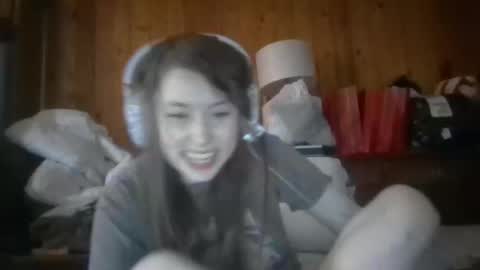 Snapshot of elsierain469 chatting on February 19, 2026, 9:44 pm Elsie Rain online show from February 19, 2026, 9:44 pm