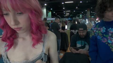 Snapshot of elslove chatting on April 10, 2026, 10:14 pm ELS online show from April 10, 2026, 10:14 pm