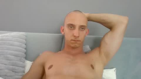 elsololobo159951 online show from May 10, 2026, 1:49 pm