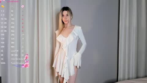 Elizabeth online show from October 20, 2025, 3:45 pm