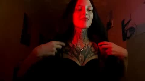 Evelyn online show from September 20, 2025, 9:16 pm