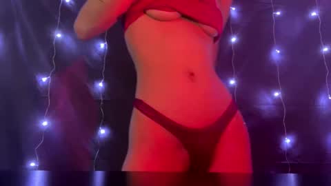 Evelyn online show from December 18, 2025, 5:30 pm