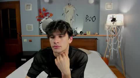 Elvano online show from October 26, 2025, 8:15 pm