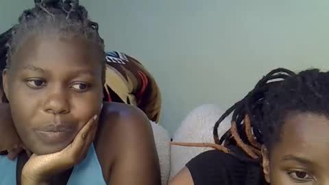 Snapshot of elvier_pretty chatting on January 12, 2026, 8:14 pm flo online show from January 12, 2026, 8:14 pm