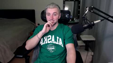 Elvin Vaenight online show from November 13, 2025, 11:03 pm