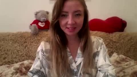 Snapshot of elvinasweet chatting on October 9, 2025, 7:28 am ElvinaSweet online show from October 9, 2025, 7:28 am