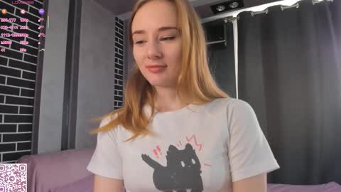 Snapshot of elvyrose chatting on October 3, 2025, 3:36 am Alex online show from October 3, 2025, 3:36 am