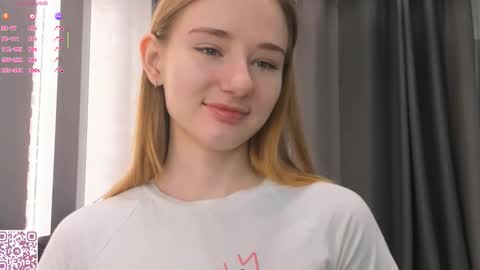 Snapshot of elvyrose chatting on October 30, 2025, 2:02 am Alex online show from October 30, 2025, 2:02 am