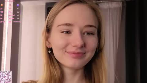 Snapshot of elvyrose chatting on November 3, 2025, 2:02 am Alex online show from November 3, 2025, 2:02 am