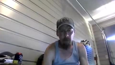 elwooood7 online show from May 25, 2026, 3:29 pm