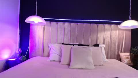 Snapshot of ely_maldox chatting on February 28, 2025, 11:36 am Ely online show from February 28, 2025, 11:36 am