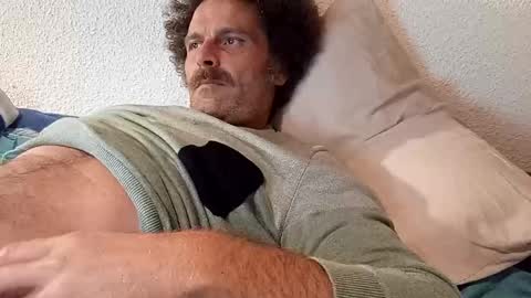 elyjahoye online show from September 25, 2025, 8:23 pm