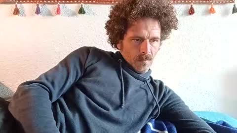 elyjahoye online show from September 28, 2025, 3:17 pm