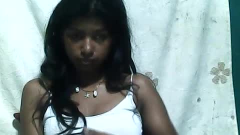 Snapshot of elynah195043 chatting on July 31, 2026, 11:15 pm elynah195043 online show from July 31, 2026, 11:15 pm