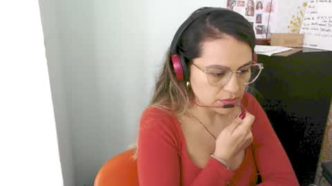 Snapshot of elyra_fox chatting on February 19, 2026, 6:04 pm elyra_fox online show from February 19, 2026, 6:04 pm