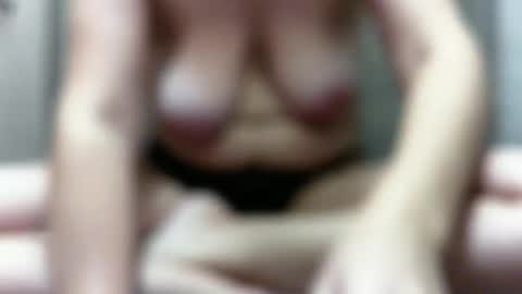 Snapshot of elyseblue chatting on October 16, 2025, 4:30 pm elyseblue online show from October 16, 2025, 4:30 pm
