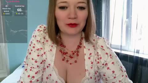 elza1981 online show from April 29, 2026, 9:13 am
