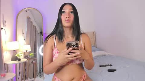 Snapshot of elza_fuentes01 chatting on March 30, 2026, 8:10 pm Michelle online show from March 30, 2026, 8:10 pm