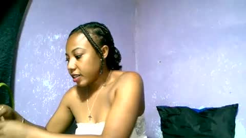 ema900845 online show from February 18, 2025, 9:43 am