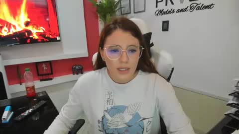 Estefany Martinez Acua INSTAGRAM ema 04oficial online show from January 9, 2025, 9:16 pm