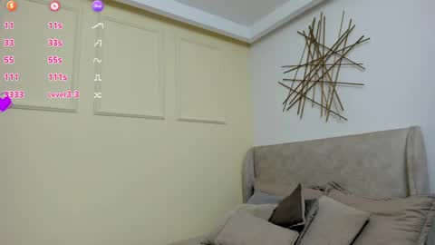Snapshot of ema__wolf chatting on April 19, 2026, 2:00 am Emma online show from April 19, 2026, 2:00 am