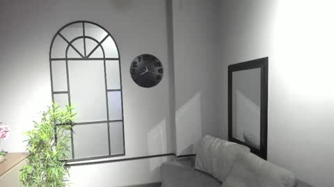 Ema  online show from December 14, 2025, 8:46 pm