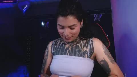 ema_ploxx online show from May 24, 2026, 1:10 am