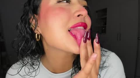 Ema online show from April 10, 2026, 3:12 am